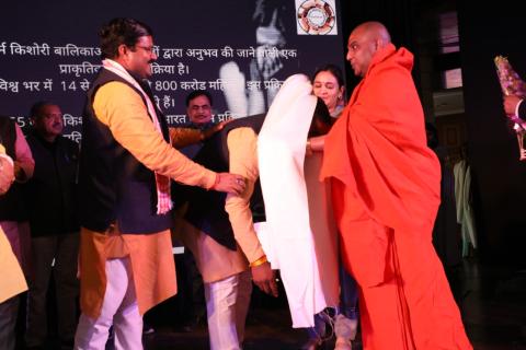 11,000 परिवारों को स्वच्छता पैड का वितरण samarsata.com